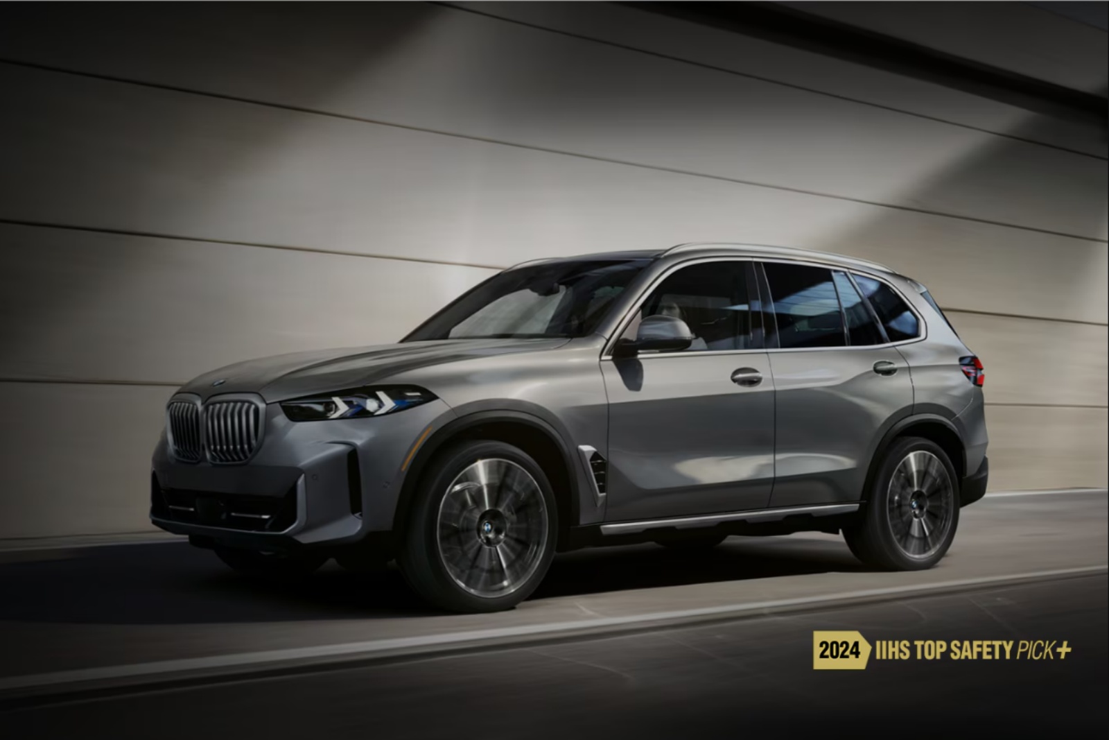 2024寶馬X5 xDrive30Li M運(yùn)動(dòng)套裝