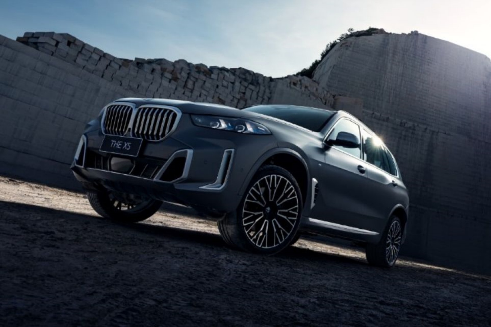 2024 BMW X5 xDrive30Li M Sport Package